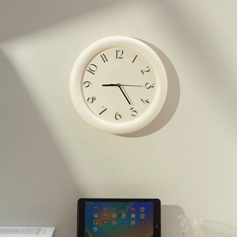 นาฬิกาแขวนผนังทรงกลมสไตล์เรโทร - Japanese Minimalist Lifestyle บทวิจารณ์และราคา
